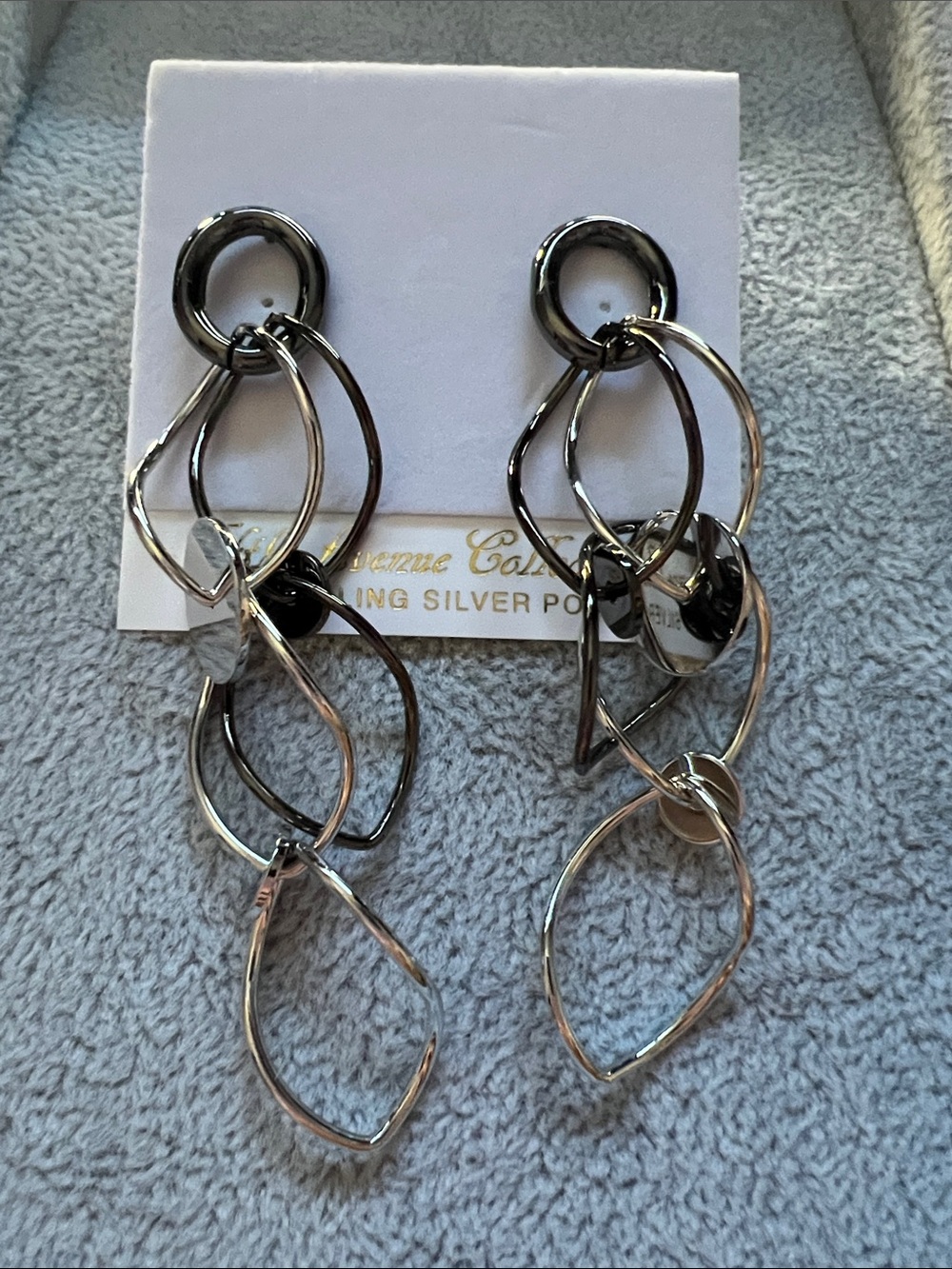 Women’s Silver-Tone Linked Drop Earrings - Modern Loop Design